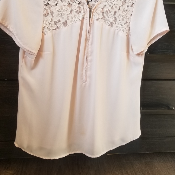 Blouse - Picture 2 of 2